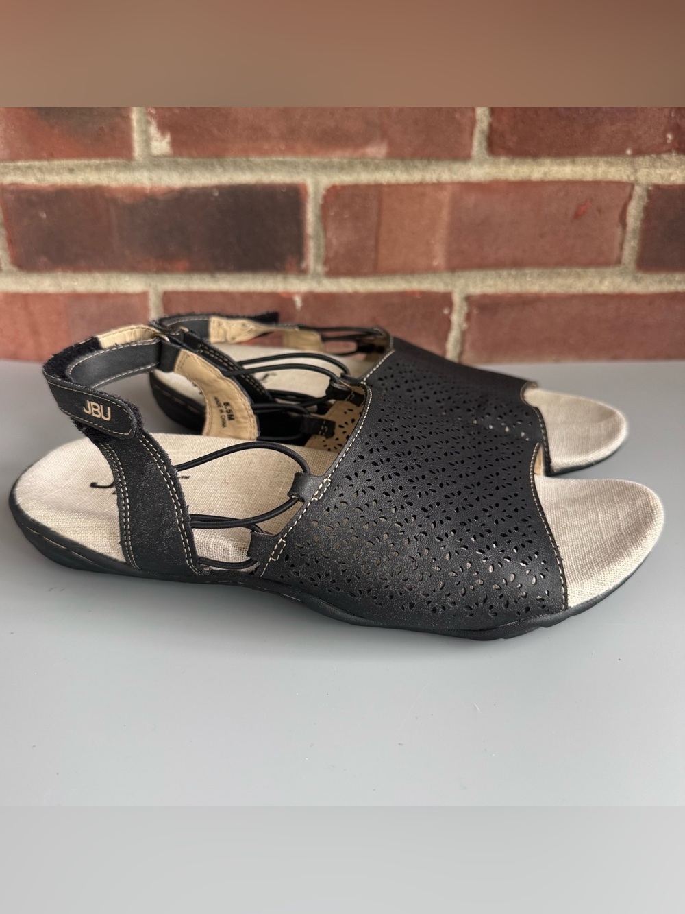 JBU by Jambu Black Laser Cut Comfort Sandals Women’s US 8.5 M Hook Loop